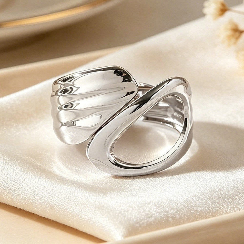 Classy Sculptural Wave Open Bangle