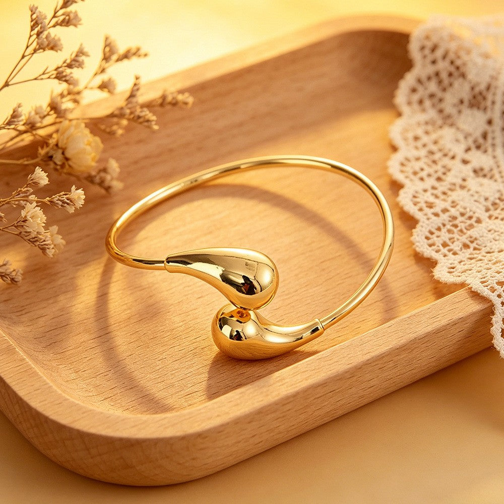 Classy Sculptural Wave Open Bangle