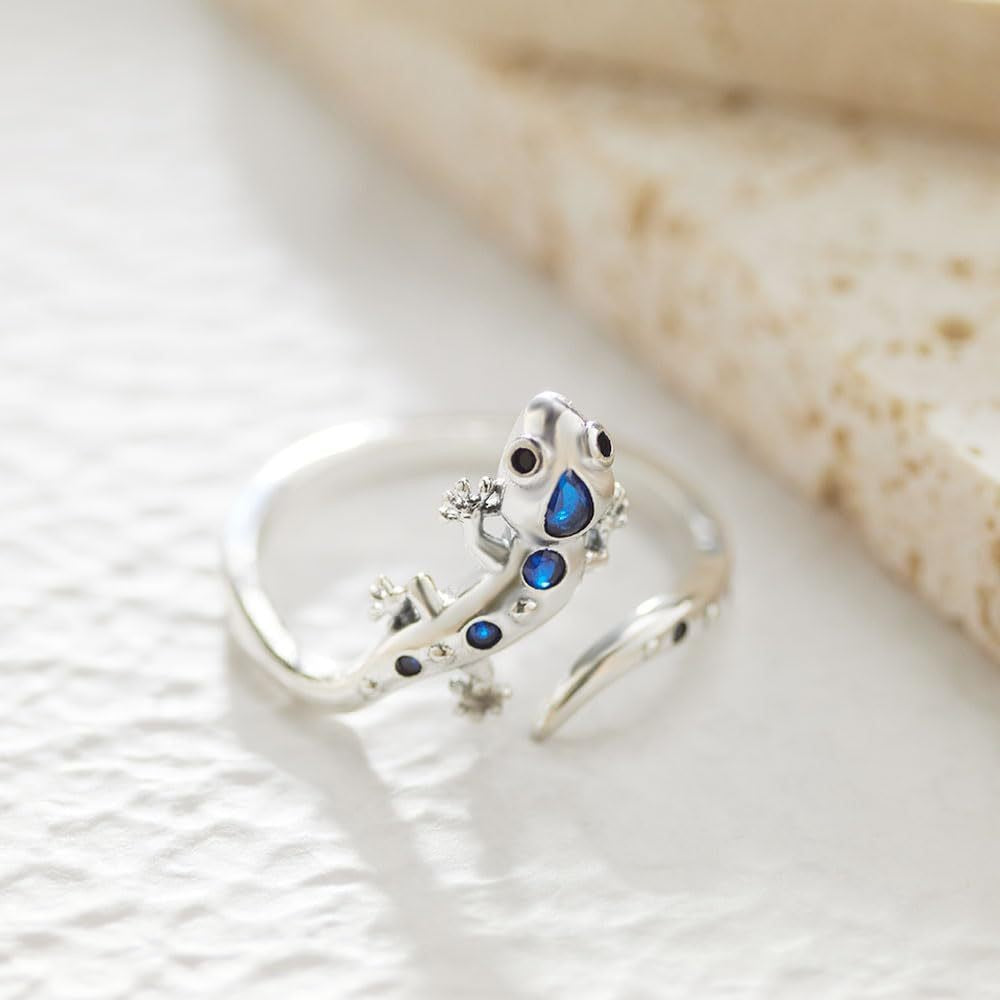 Adjustable Dainty Lizard Ring
