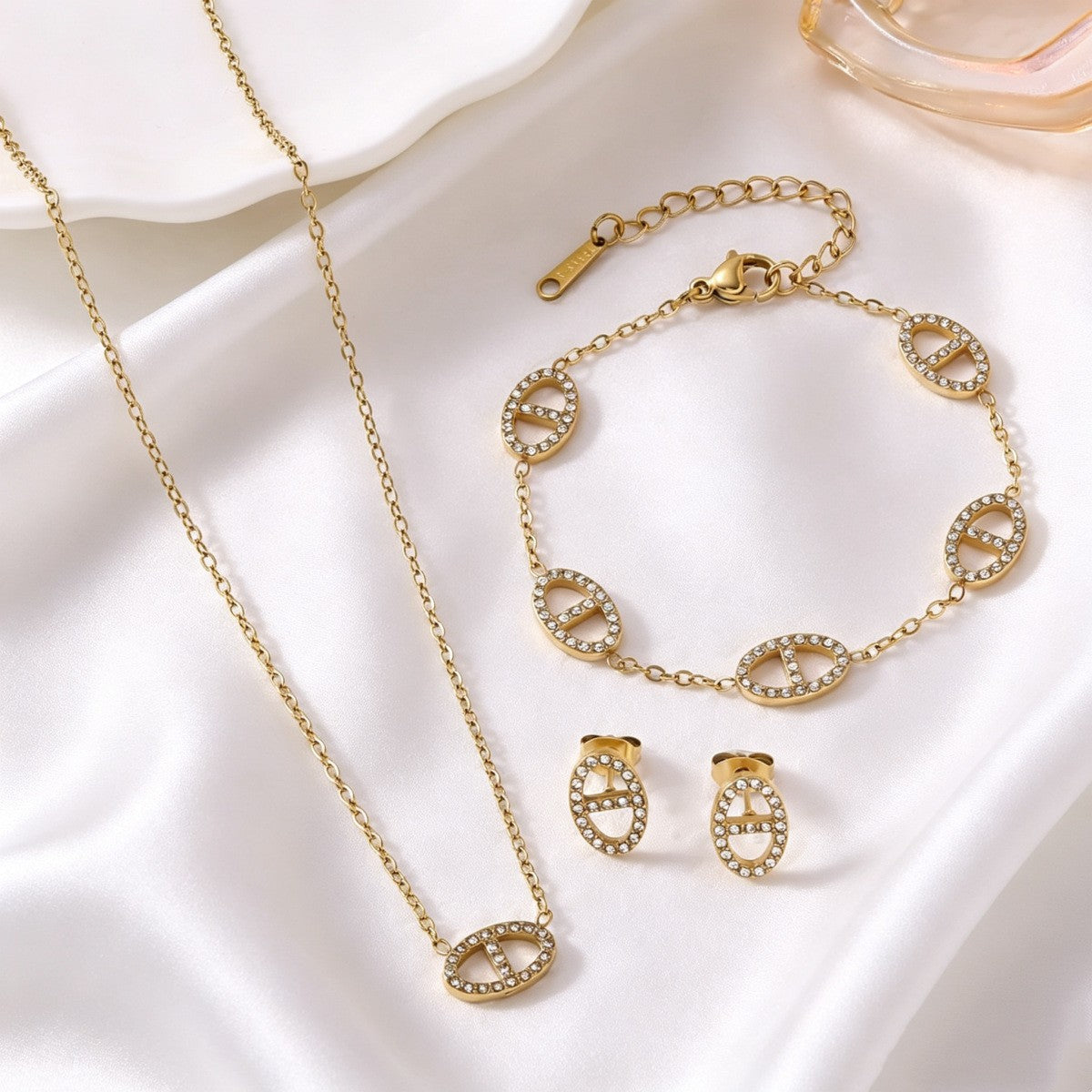 Classy Oval Link Necklace, Bracelet & Earring Set