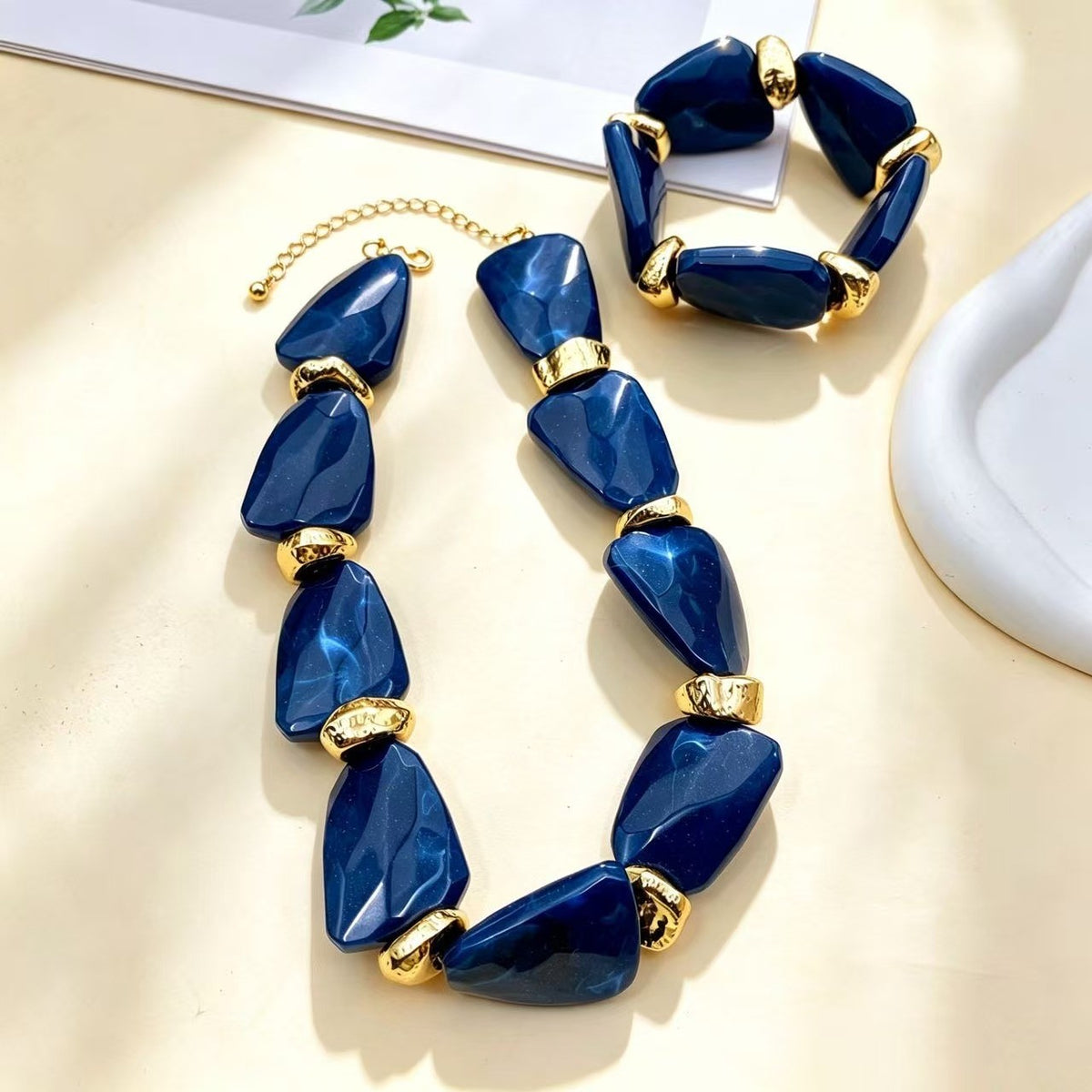 Classy Marbled Acrylic Necklace & Bracelet Set
