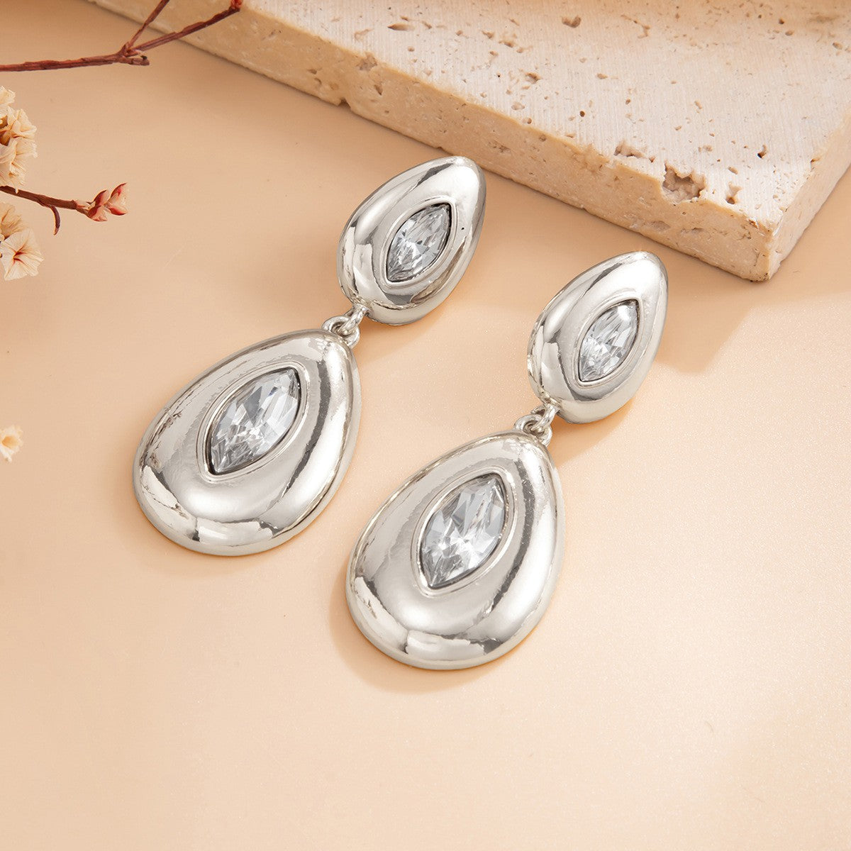 Classy Geometric Teardrop Dangle Earrings