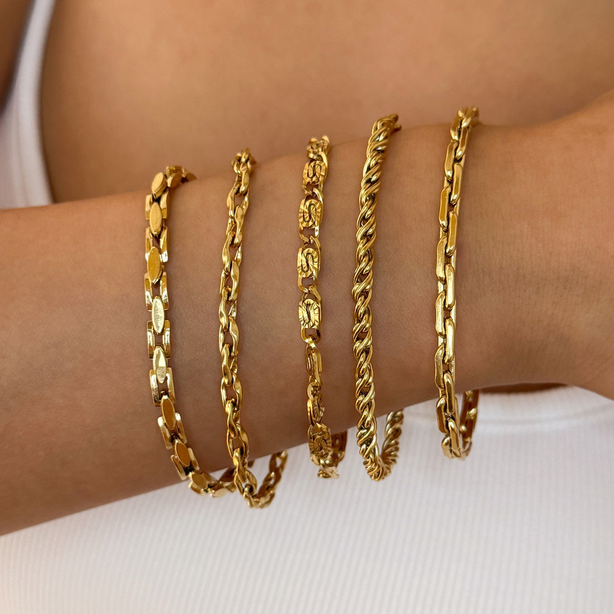 18k Vintage Mixed Link Bracelet Set