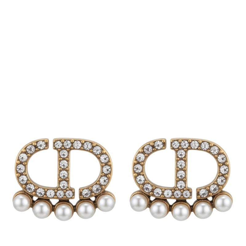 Classy Vintage Initial Pearl Stud Earrings