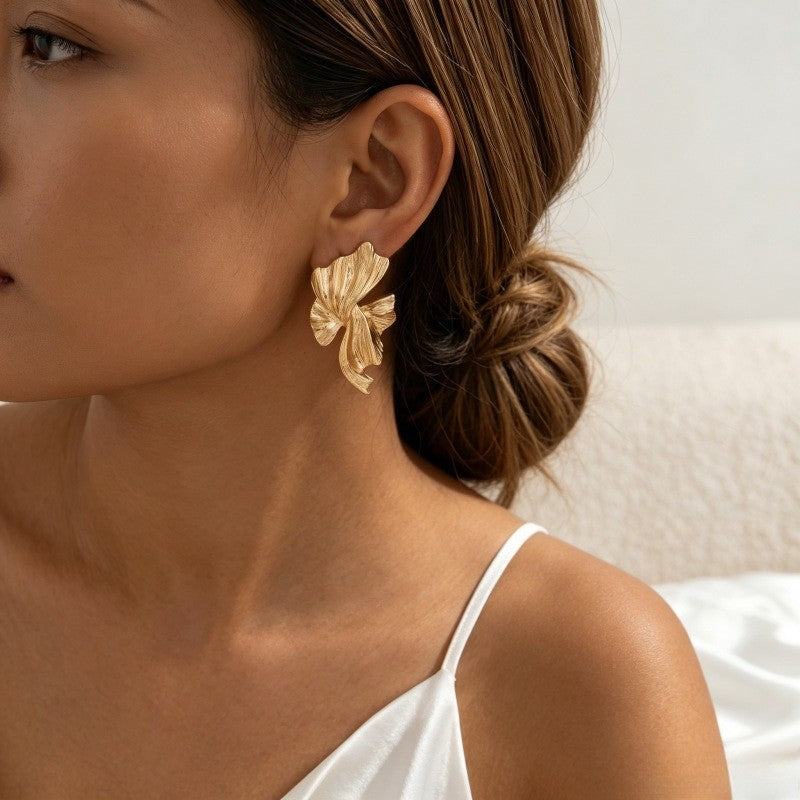 Classy Textured Ginkgo Leaf Statement Earrings