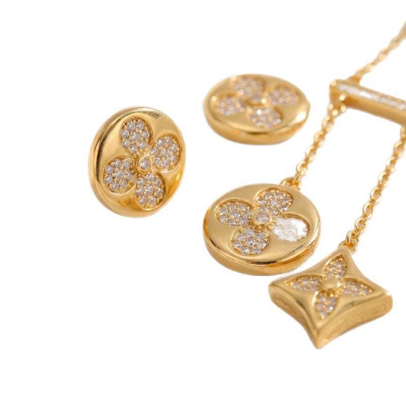 Dainty Geometric Clover Drop Necklace