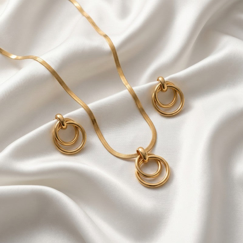 Classy Interlocking Circle Necklace & Earring Set