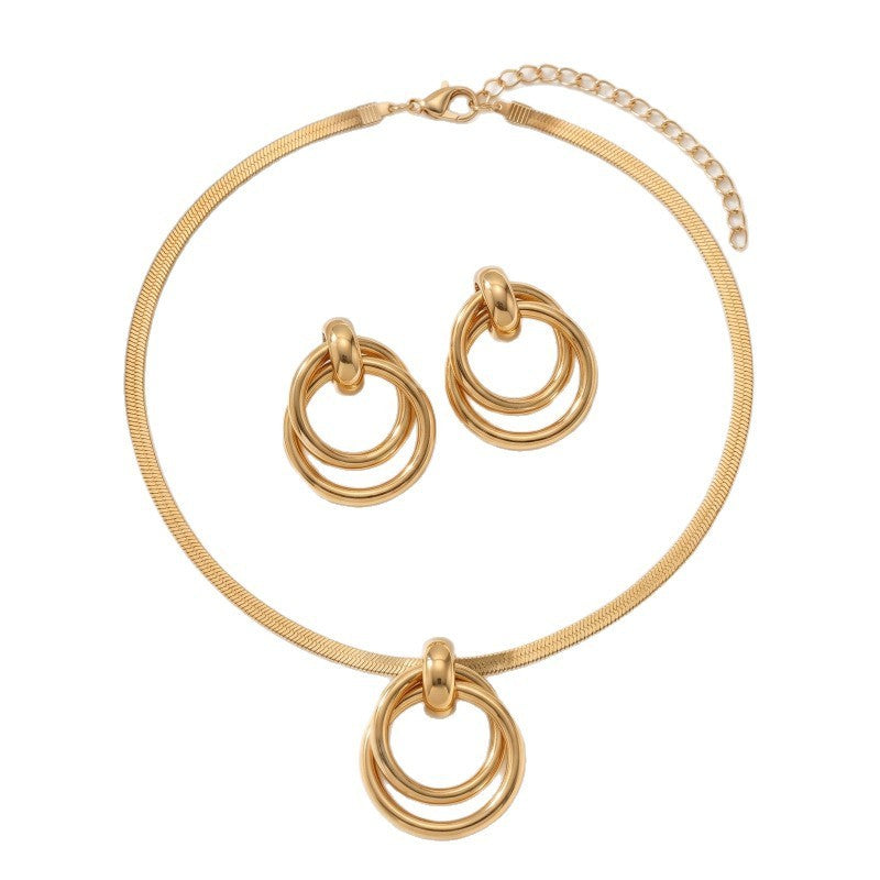 Classy Interlocking Circle Necklace & Earring Set