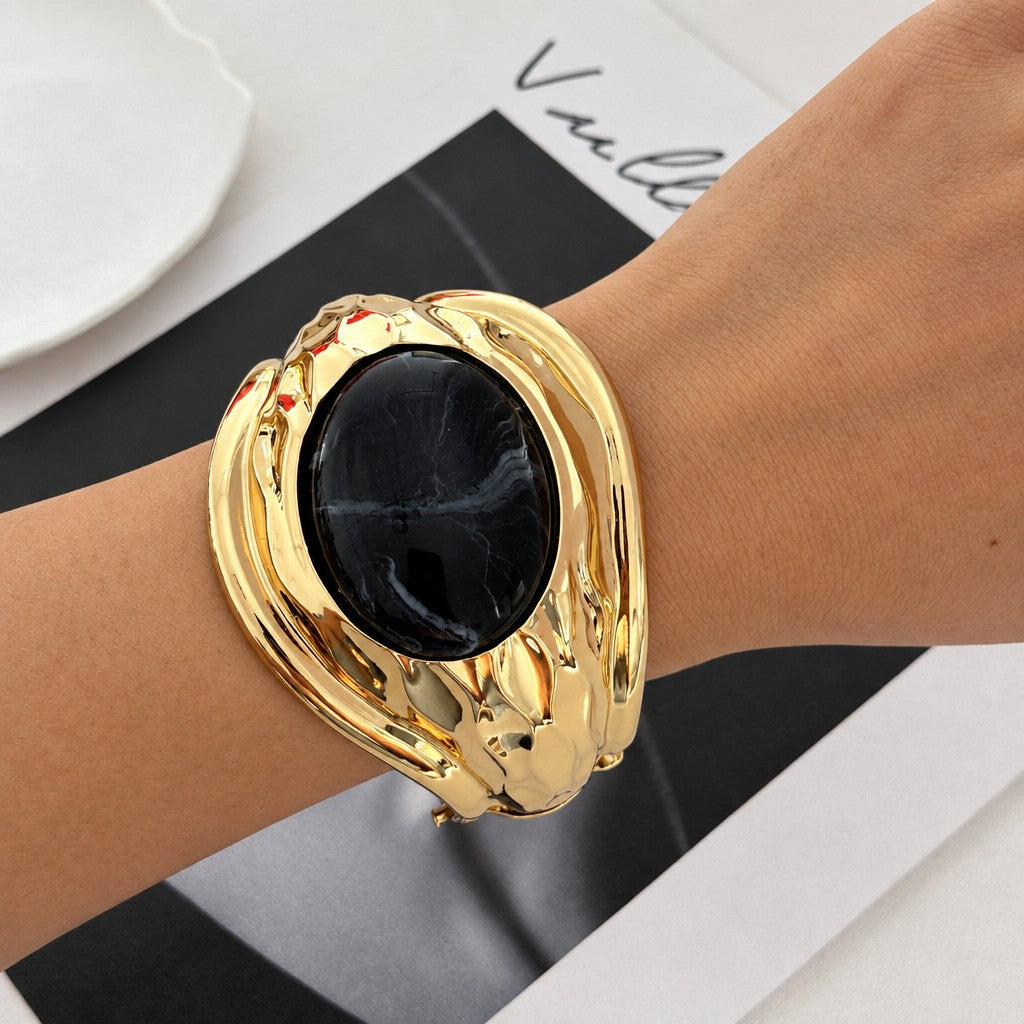 Vintage Hammered Resin Stone Cuff Bracelet