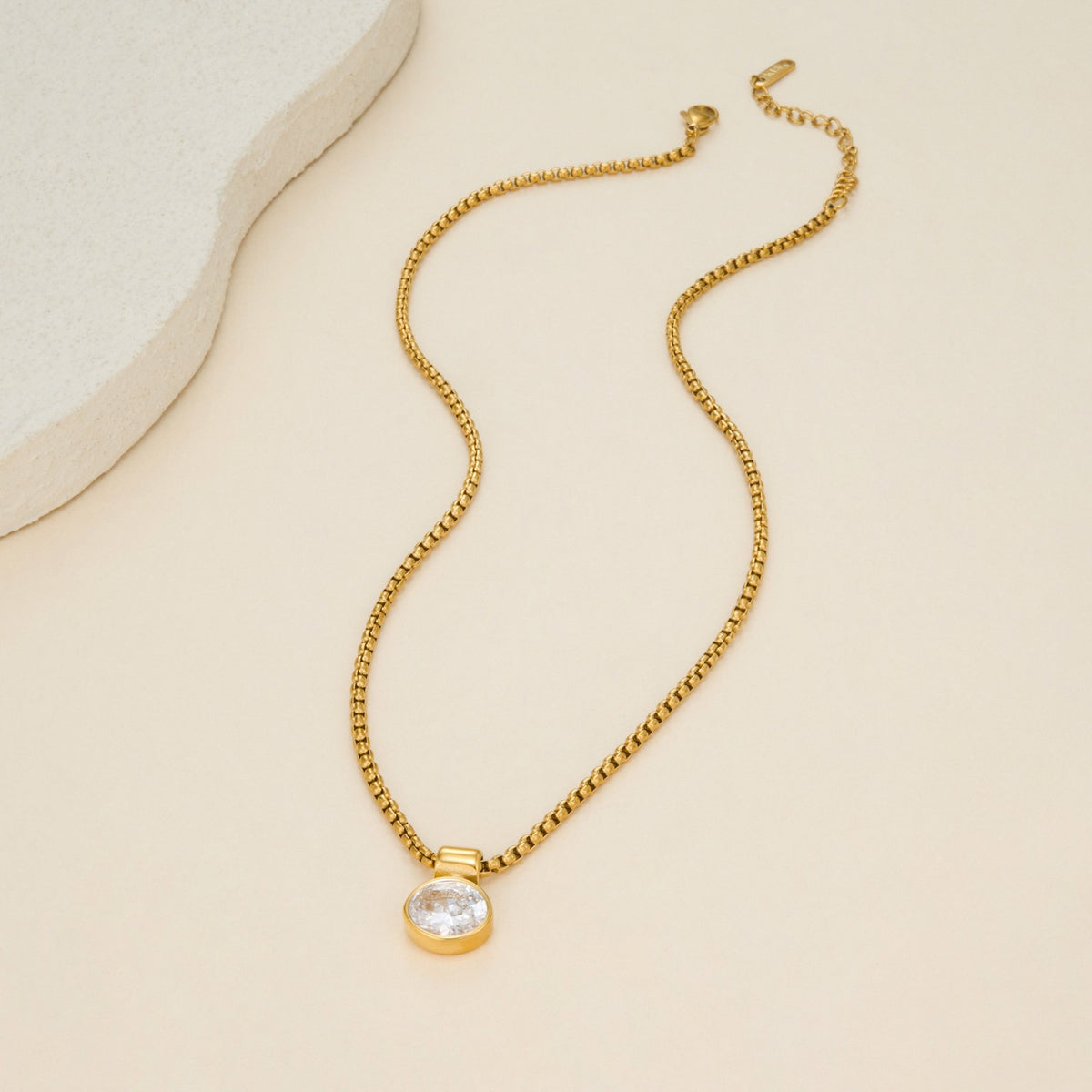 14k Dainty Corn Chain Heart Necklace