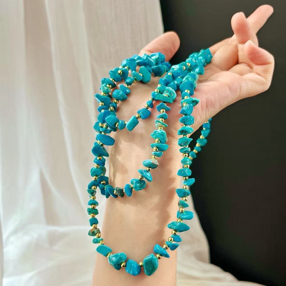 Boho Vintage Faux Turquoise Chip Necklace