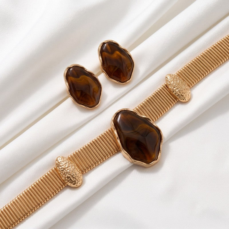Classy Amber Resin Ribbed Collar Necklace & Earring Set