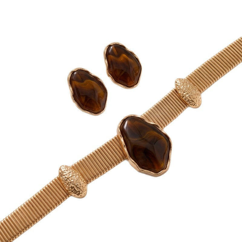 Classy Amber Resin Ribbed Collar Necklace & Earring Set