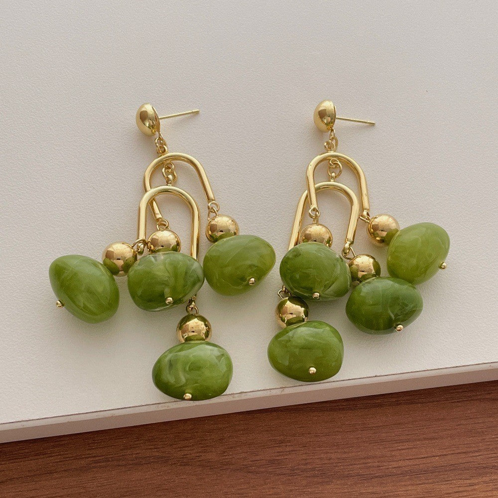 Classy Vintage Resin Grape Cluster Earrings