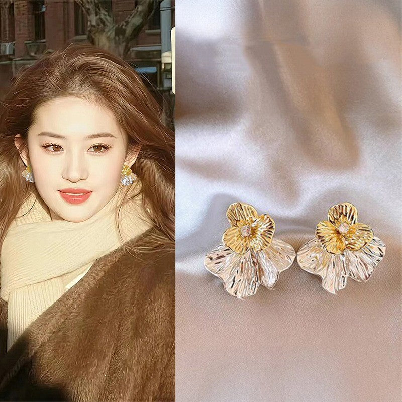 Classy Two-Tone Textured Floral Stud Earrings