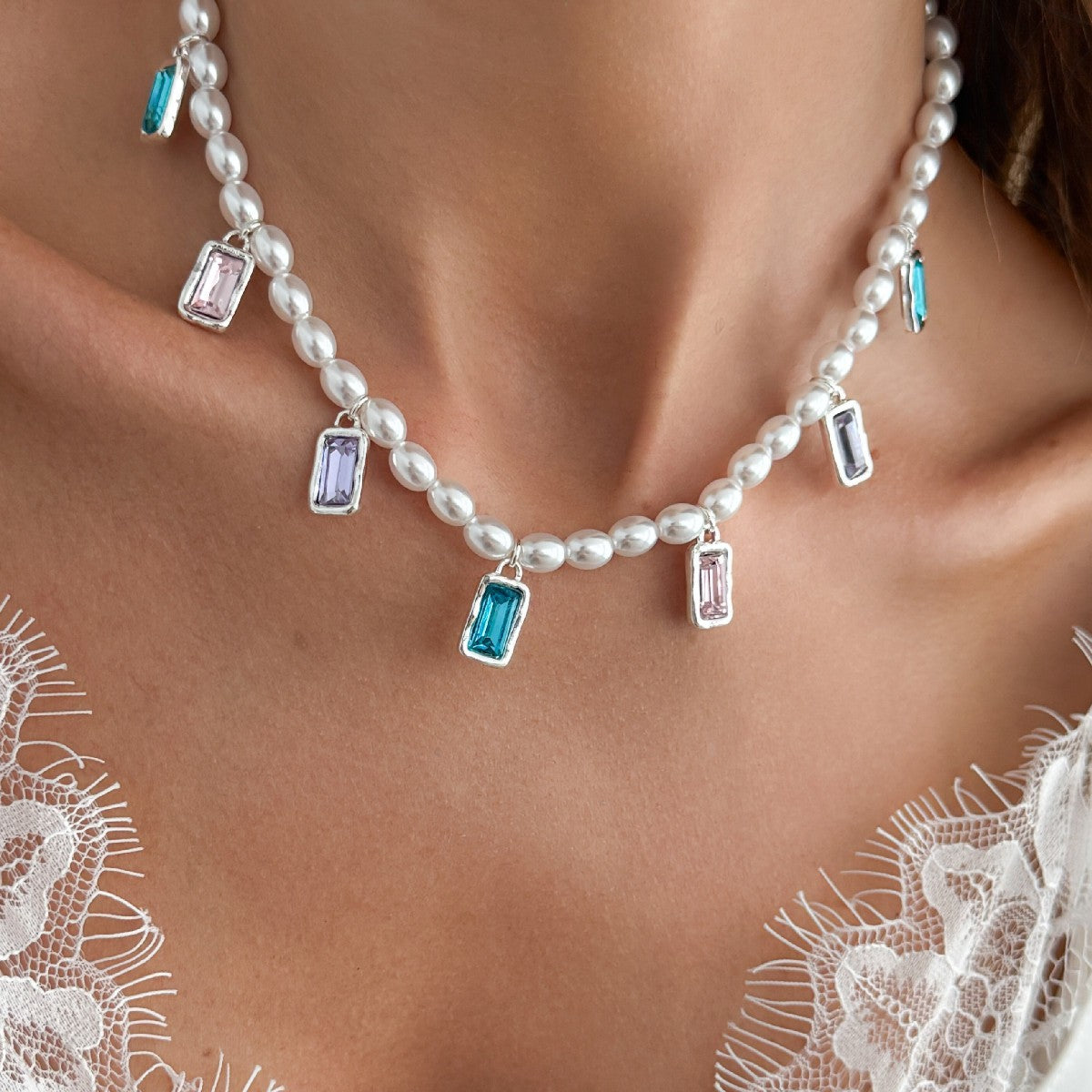 Elegant Geometric Gemstone Faux Pearl Necklace Set