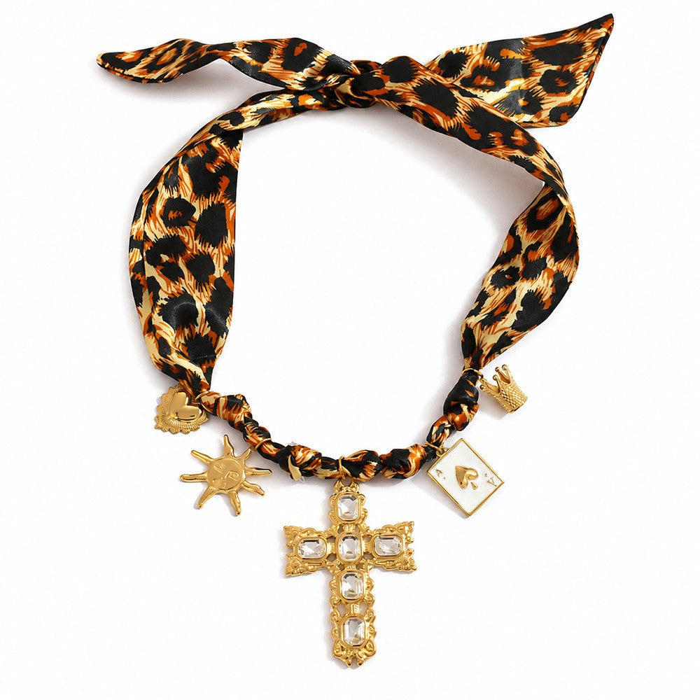 18k Vintage Leopard Charm Necklace