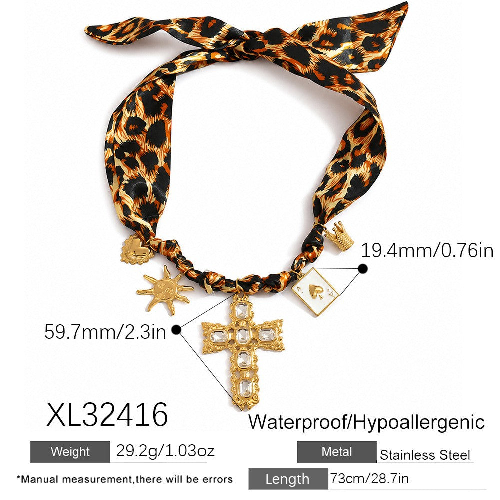 18k Vintage Leopard Charm Necklace