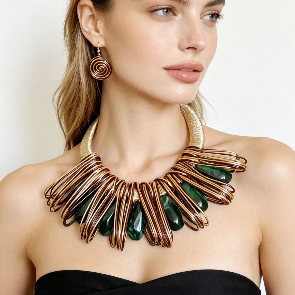 Boho Emerald Wire Collar Necklace & Earring Set