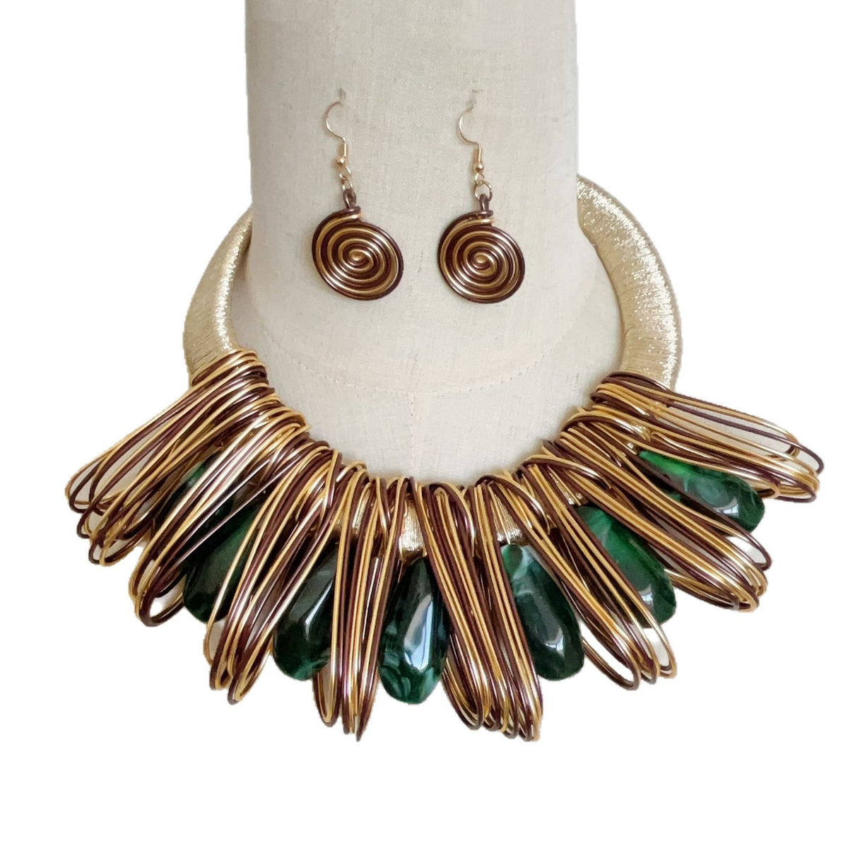 Boho Emerald Wire Collar Necklace & Earring Set