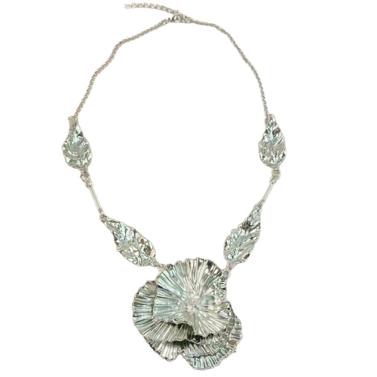 Classy Textured Floral Statement Necklace