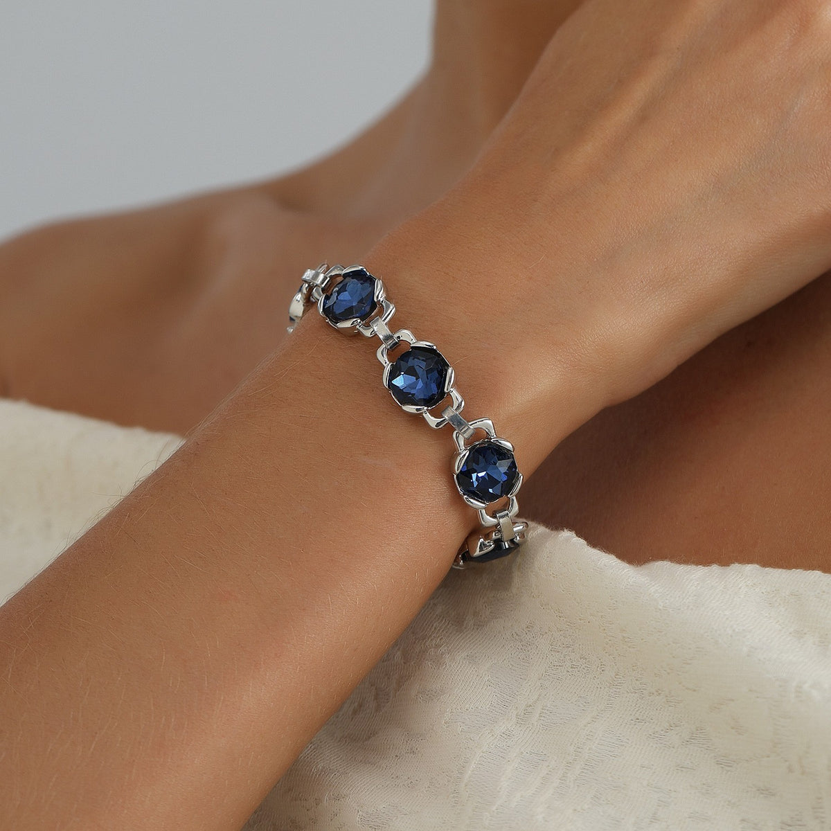 Classy Blue Faceted Gemstone Link Bracelet