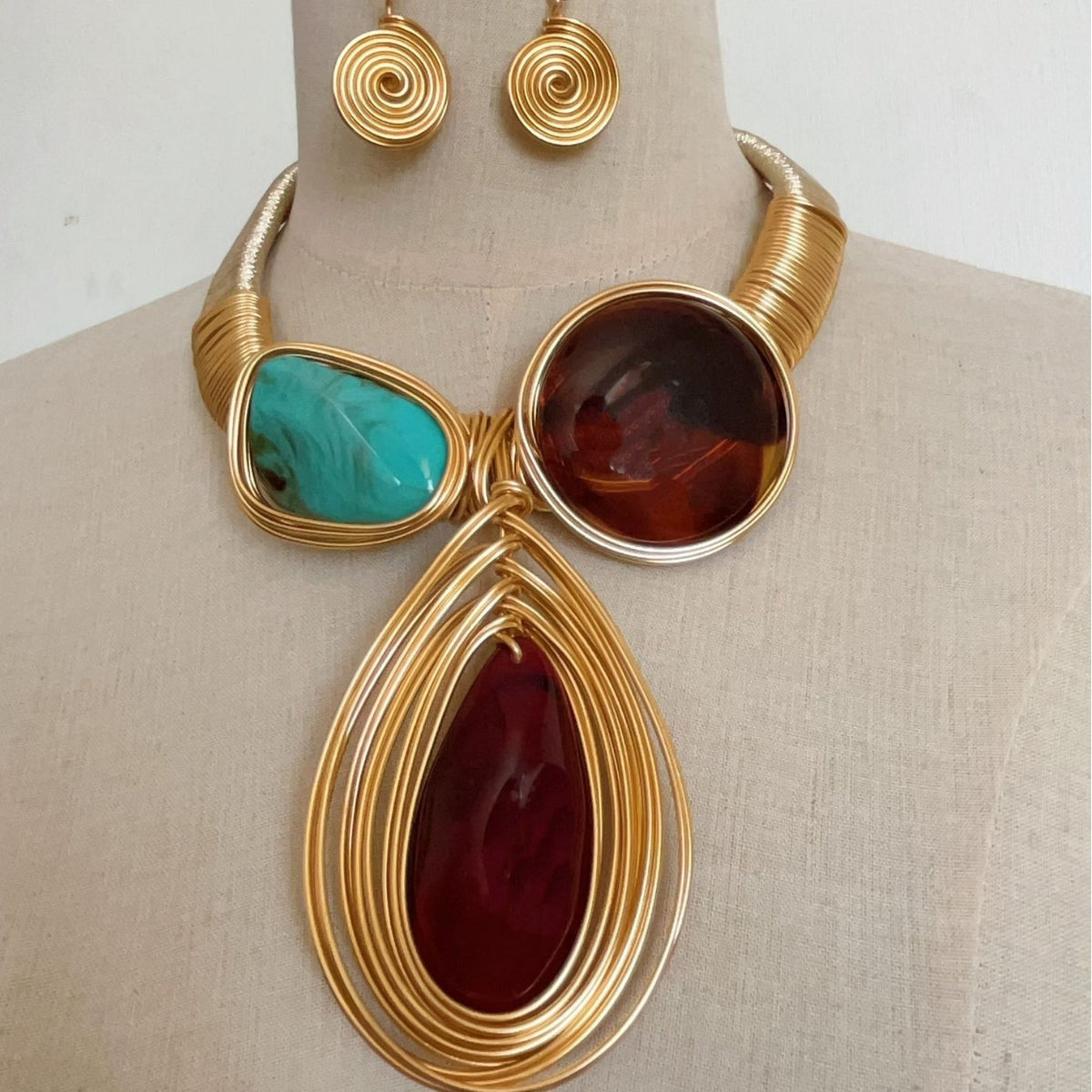 Boho Woven Resin Collar Necklace & Earring Set