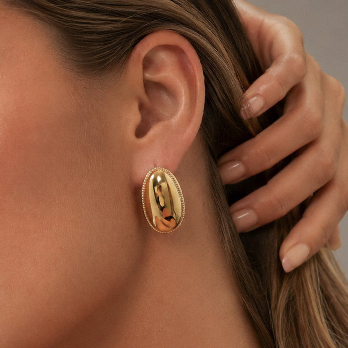 Classy Polished Oval Beaded Stud Earrings