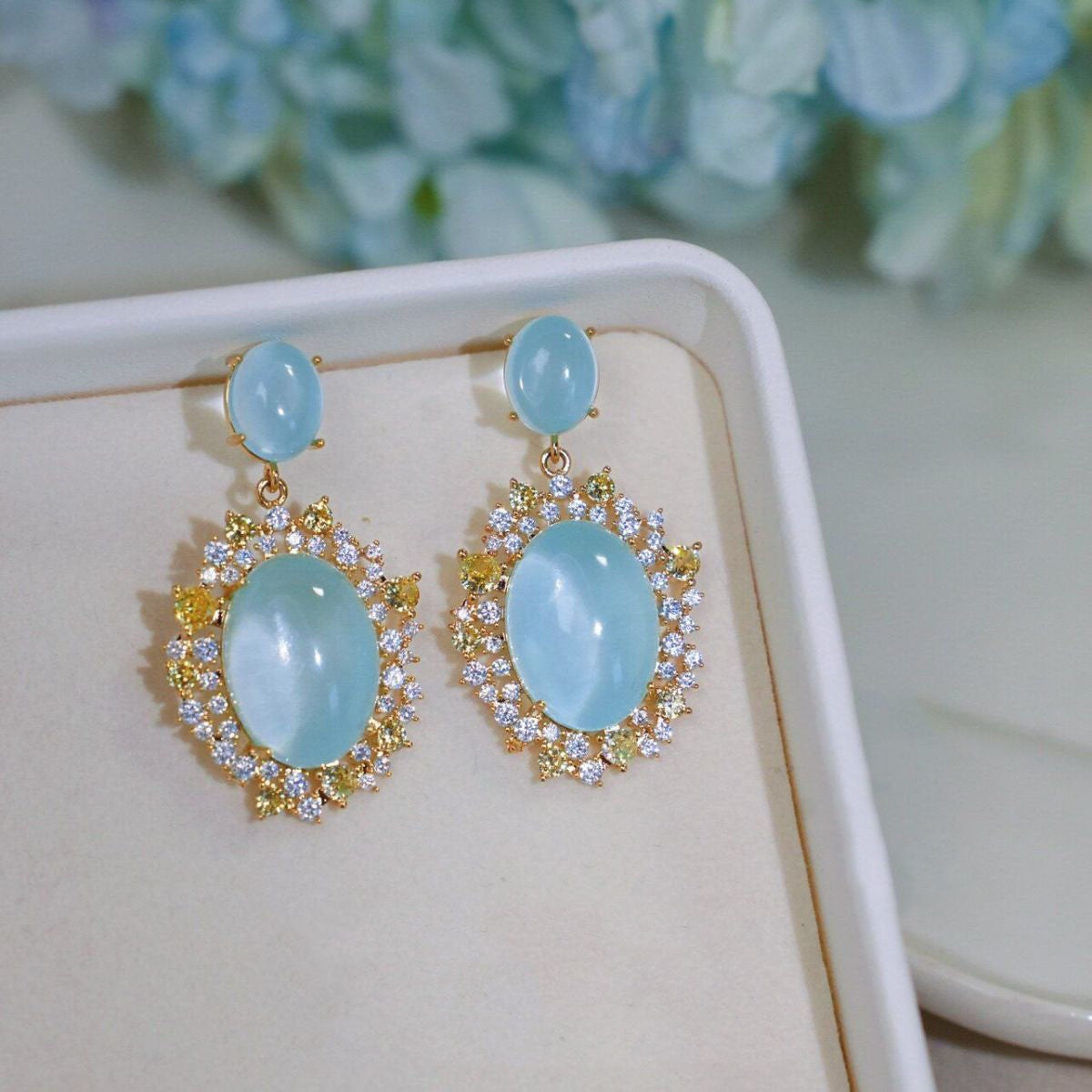 Elegant Vintage Blue Oval Drop Earrings
