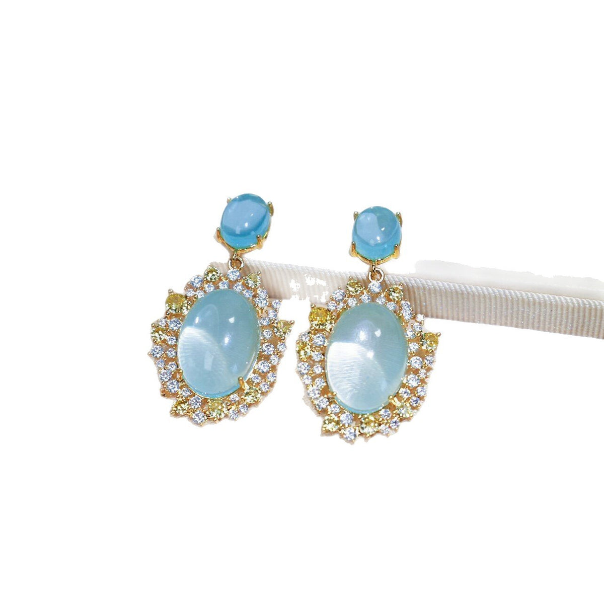 Elegant Vintage Blue Oval Drop Earrings