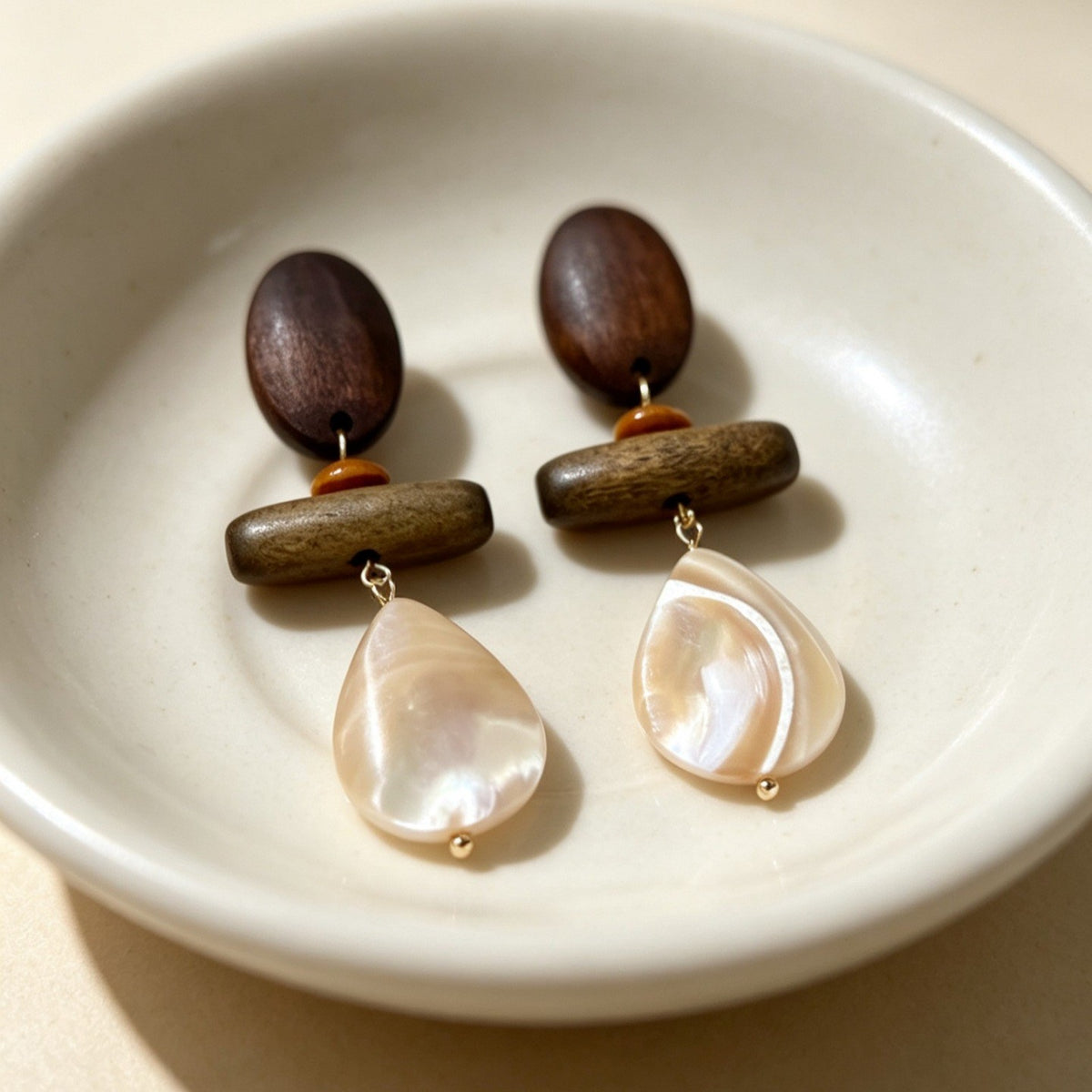 Boho Vintage Wood Shell Drop Earrings