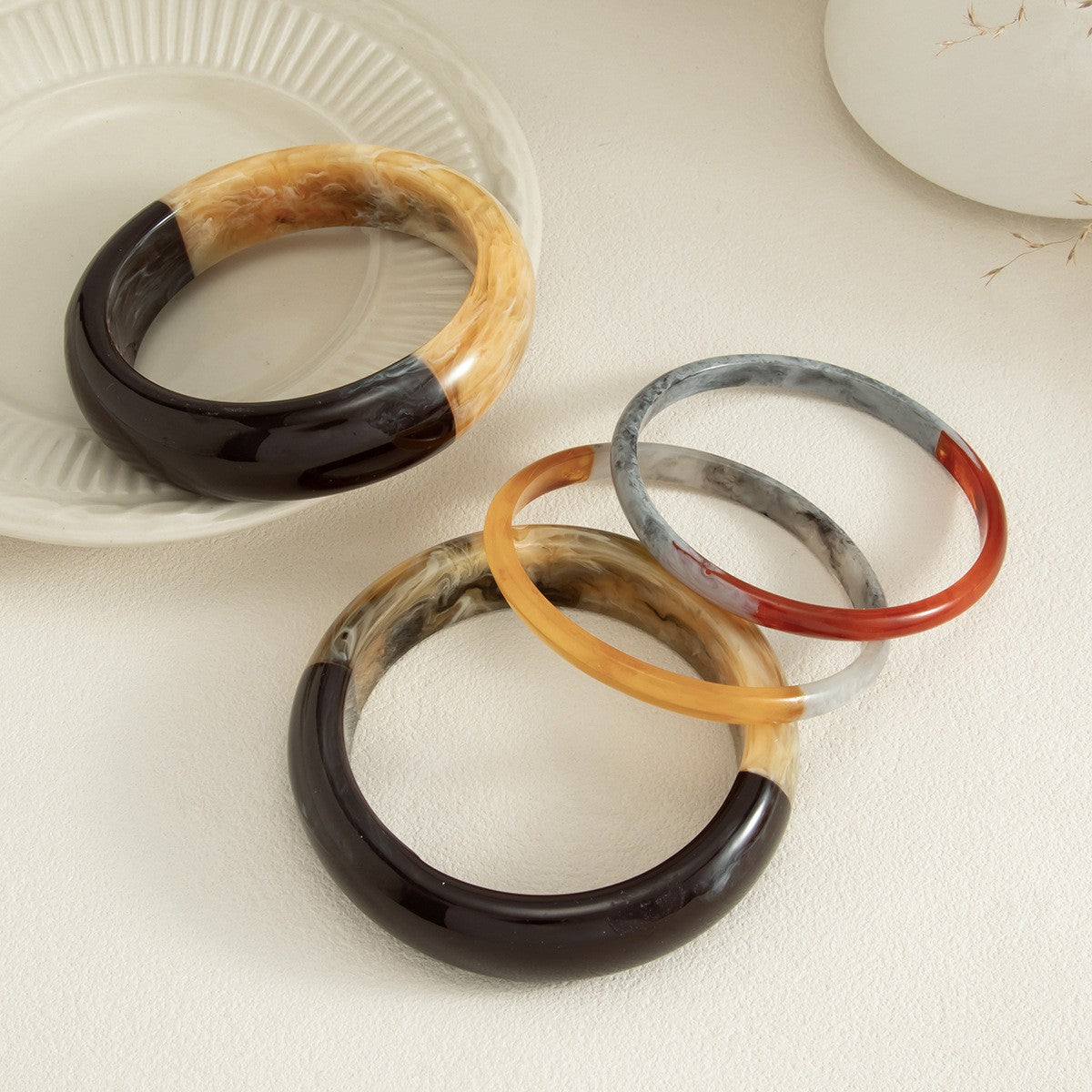 Classy Spliced Marble Resin Bangle Set