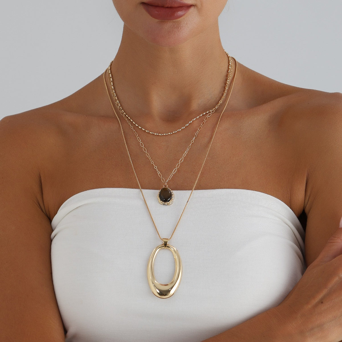 Classy Layered Oval Pendant Necklace