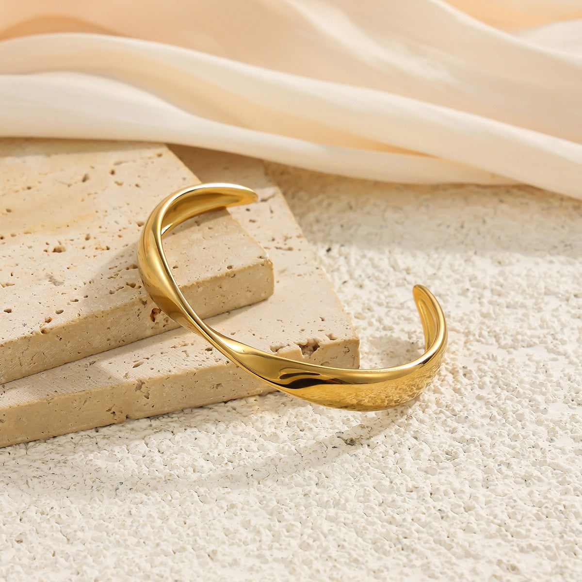 Classy Sculptural Wave Open Cuff Bracelet