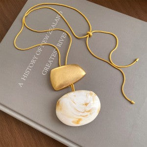 Boho Geometric Amber Resin Pendant Necklace