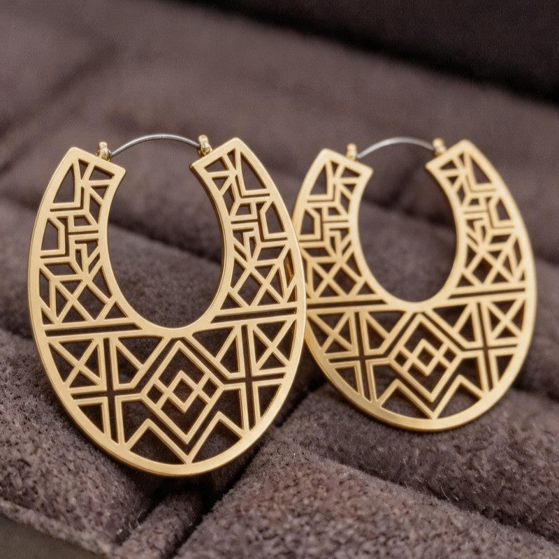Classy Geometric U-Shaped Hoop Earrings