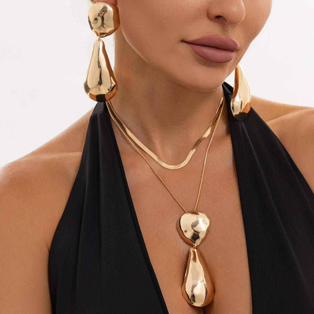 Classy Layered Teardrop Necklace & Earring Set