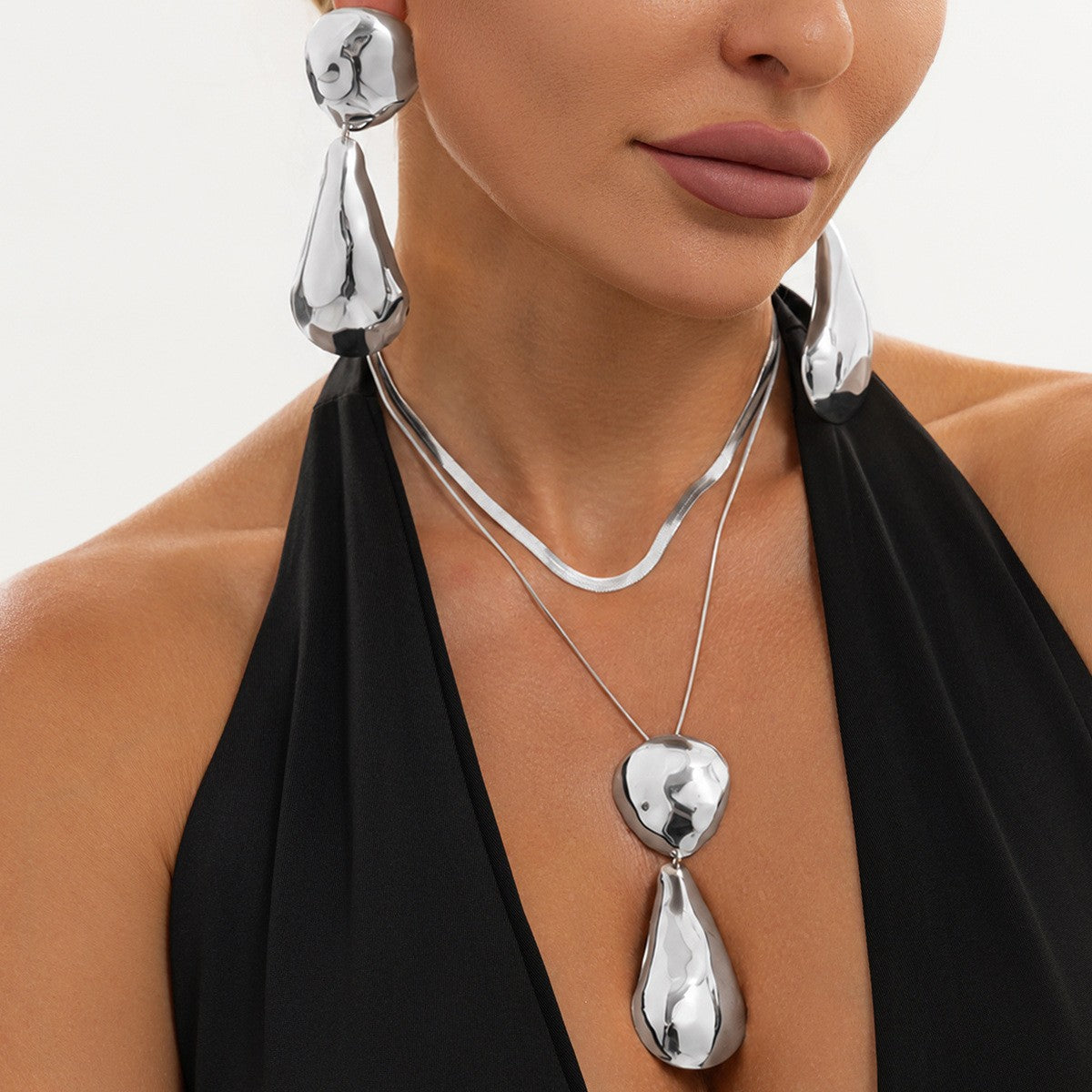 Classy Layered Teardrop Necklace & Earring Set