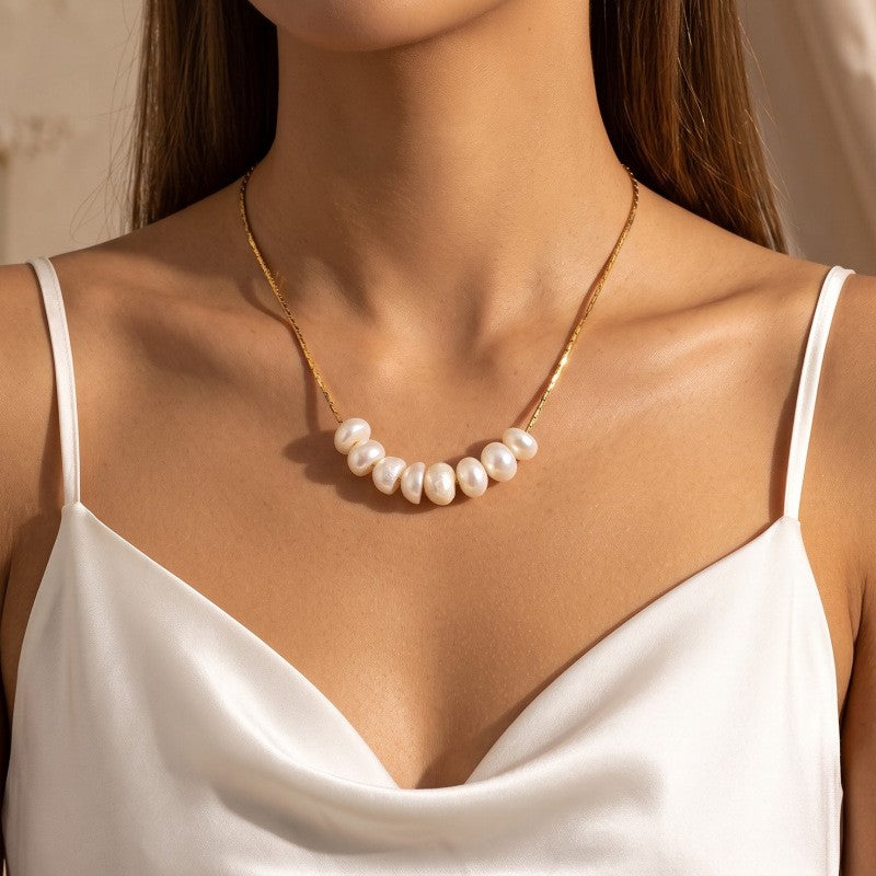 Dainty Faux Pearl Strand Necklace