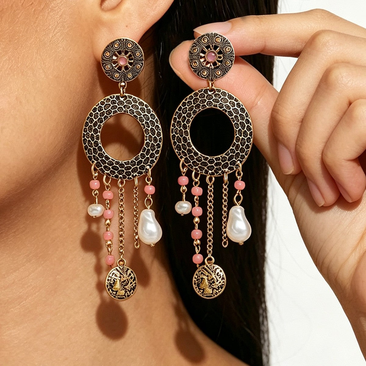 Classy Vintage Circle Pearl Drop Earrings
