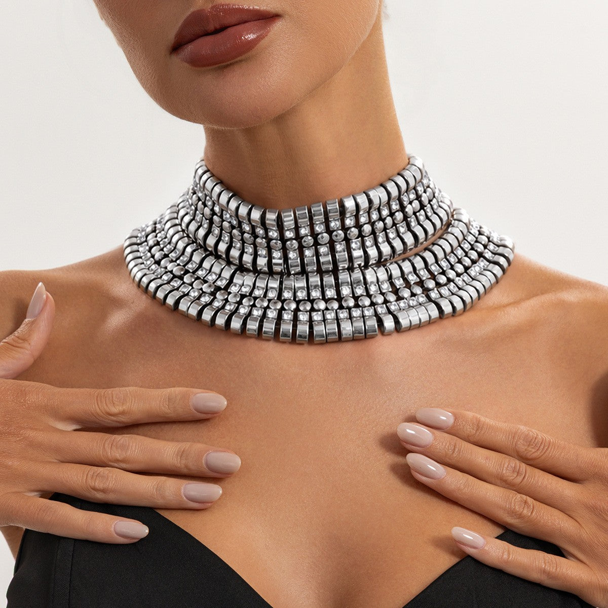 Classy Geometric Rhinestone Collar Necklace