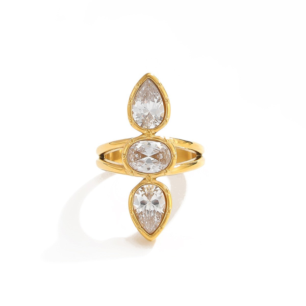 Classy Teardrop Oval Zircon Ring