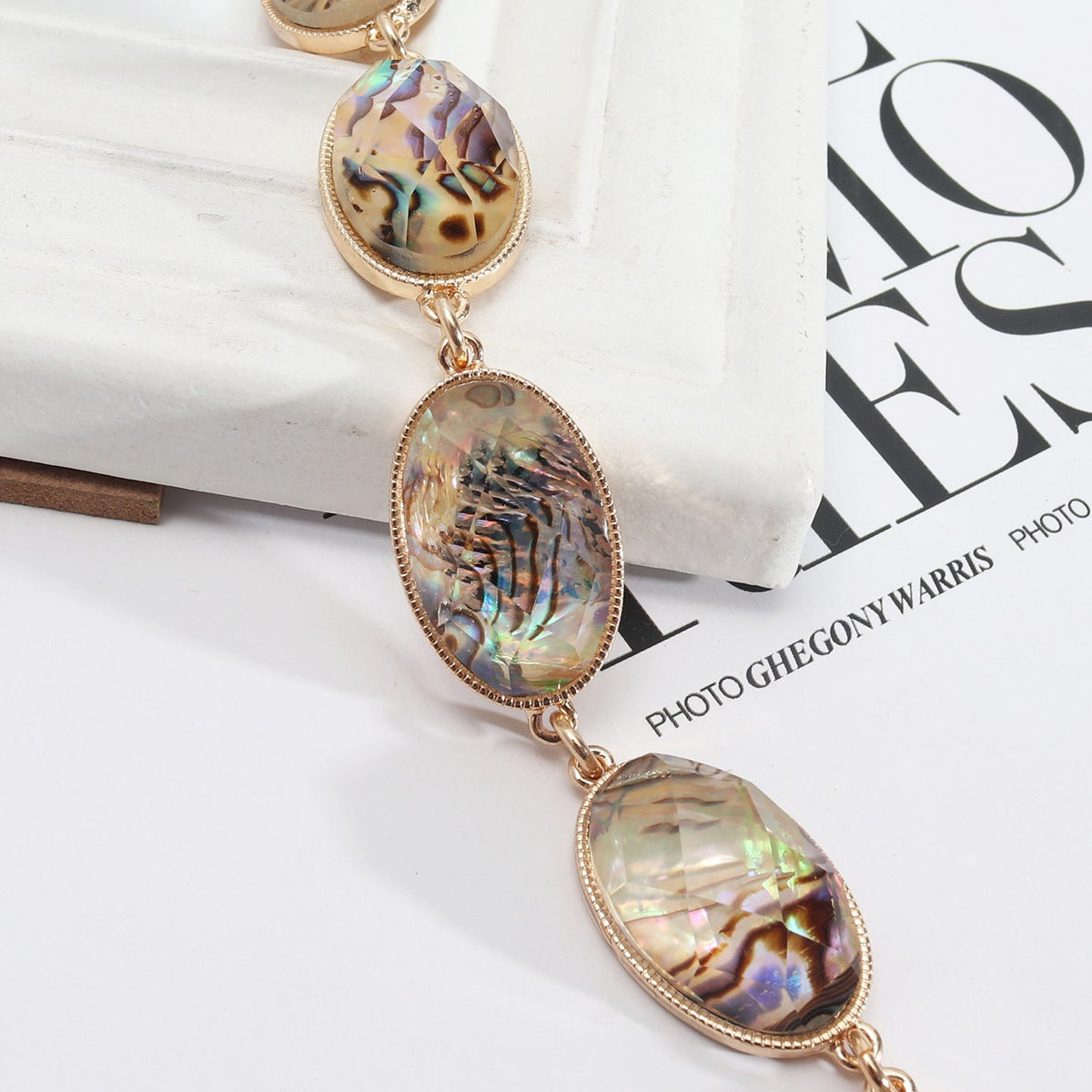 Classy Oval Shell Link Bracelet