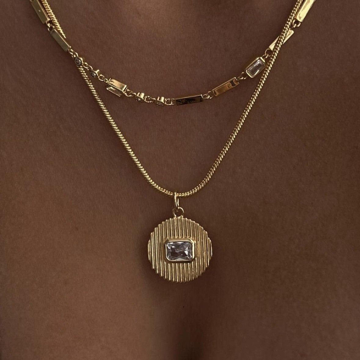 Vintage Textured Disc Snake Chain Necklace
