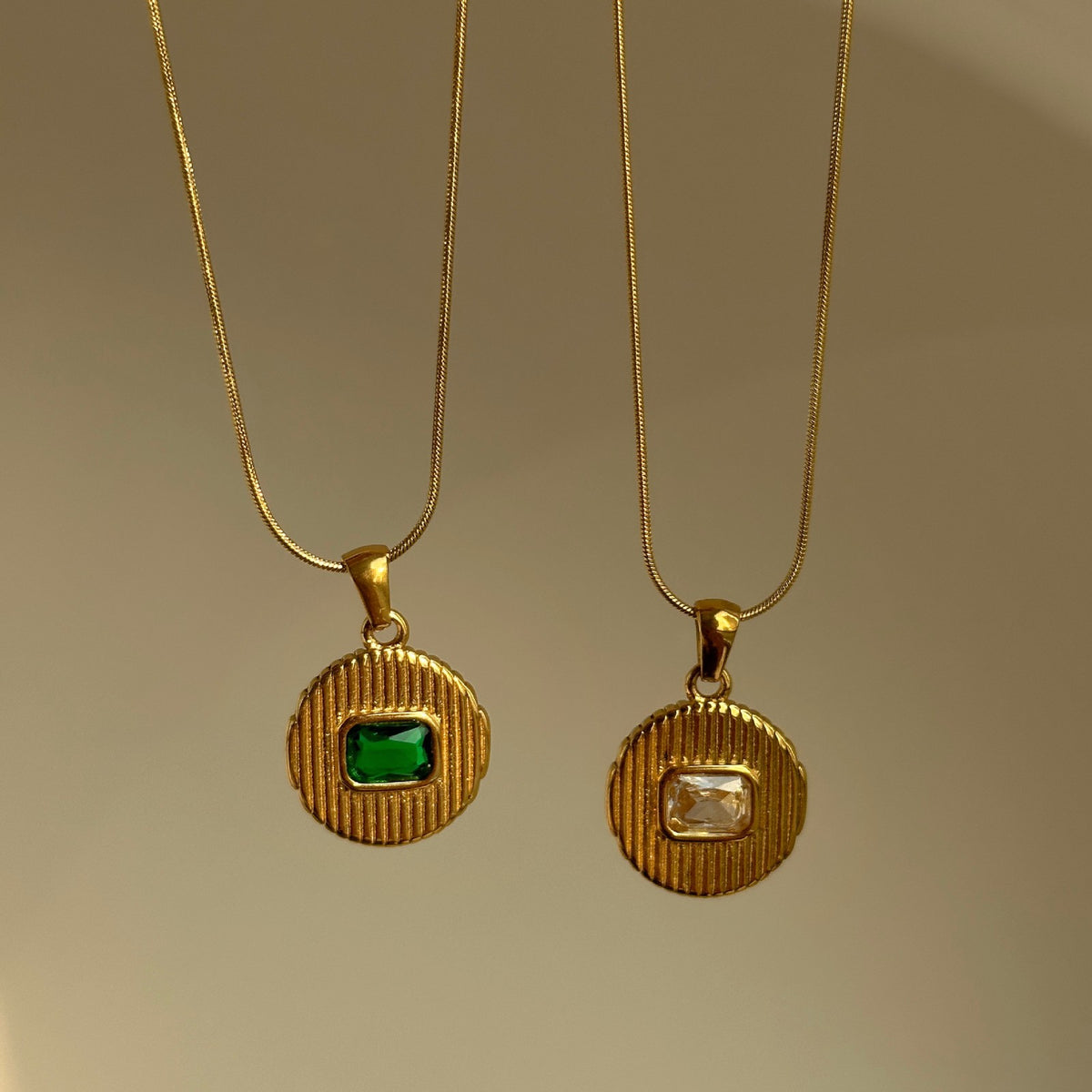 Vintage Textured Disc Snake Chain Necklace