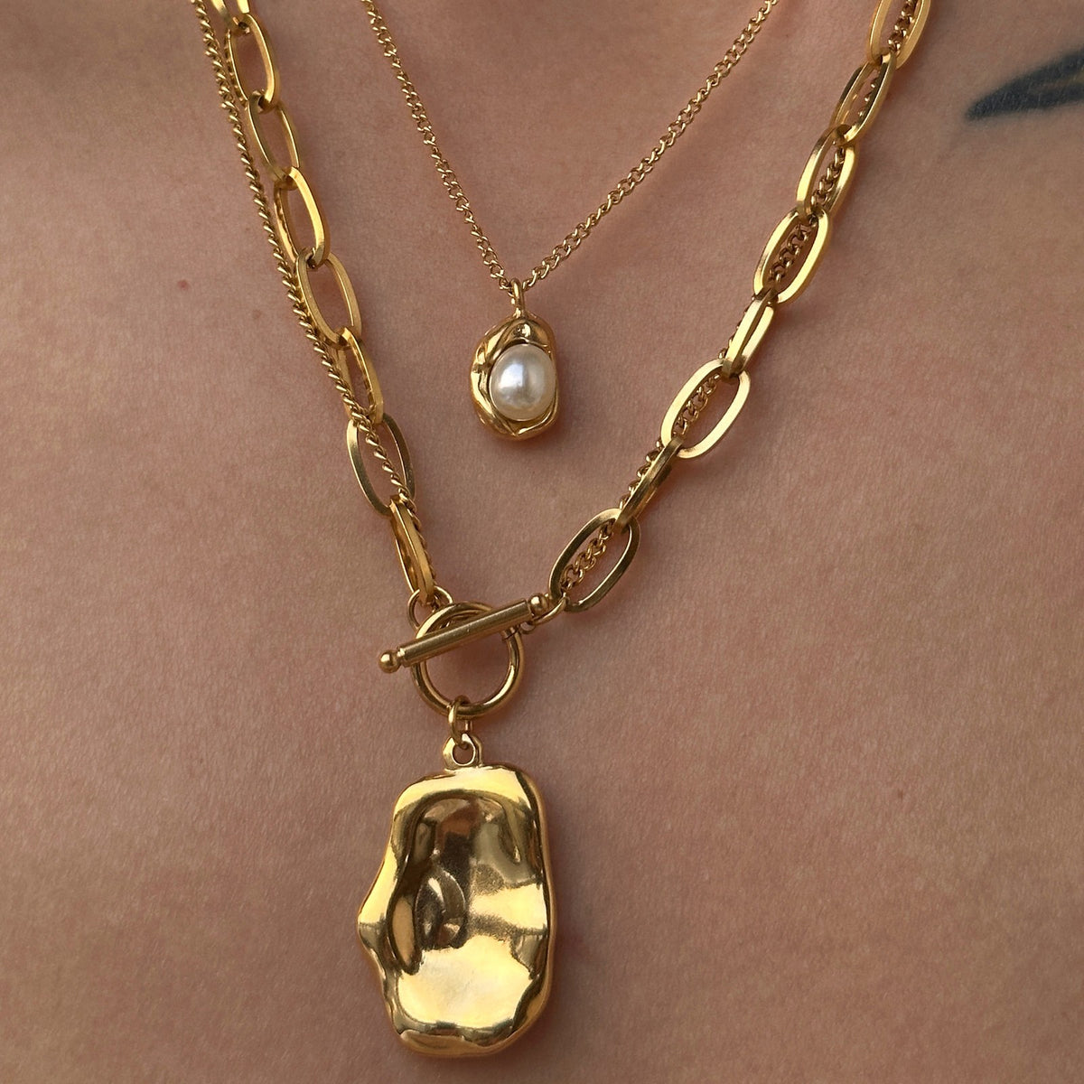 Classy Irregular Baroque OT Toggle Necklace