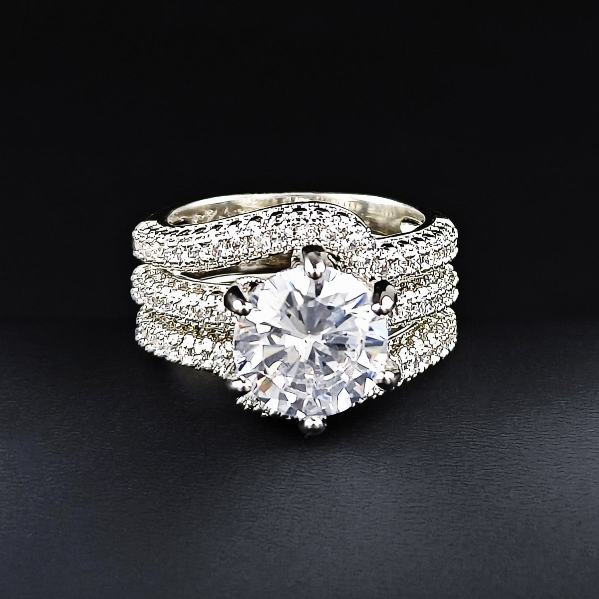 Classy Round Zirconia 3pc Ring Set