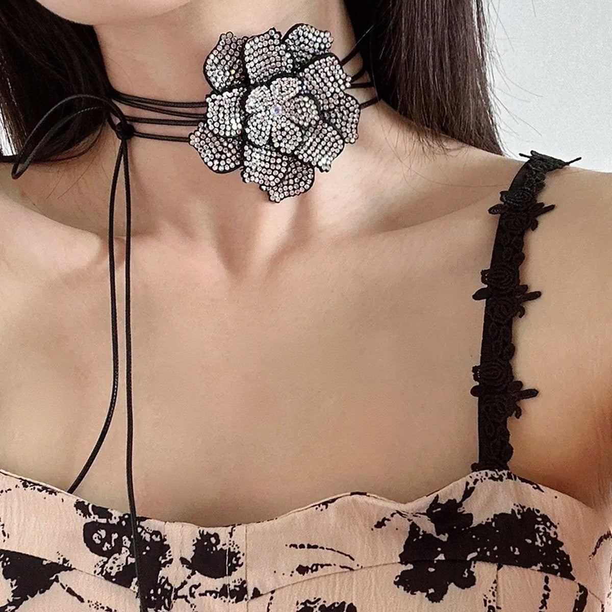 Romantic Rhinestone Flower Cord Choker Necklace
