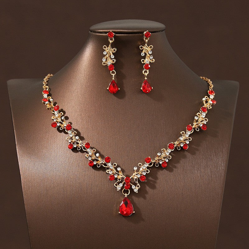 Classy Floral Teardrop Necklace & Earring Set
