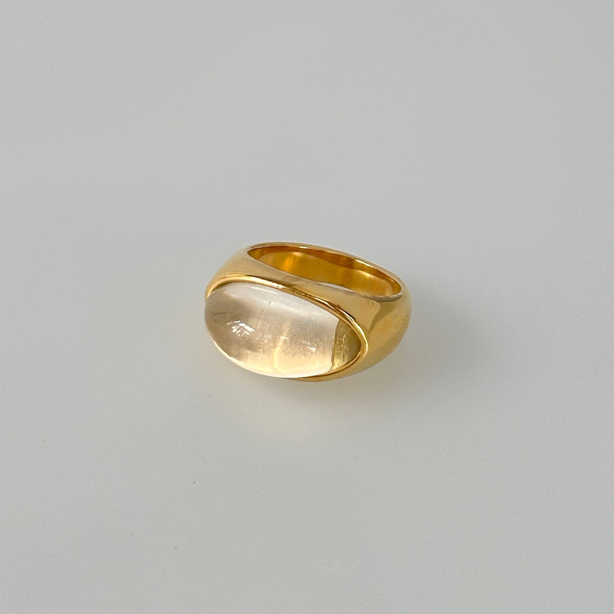 14k Elegant Translucent Resin Signet Ring